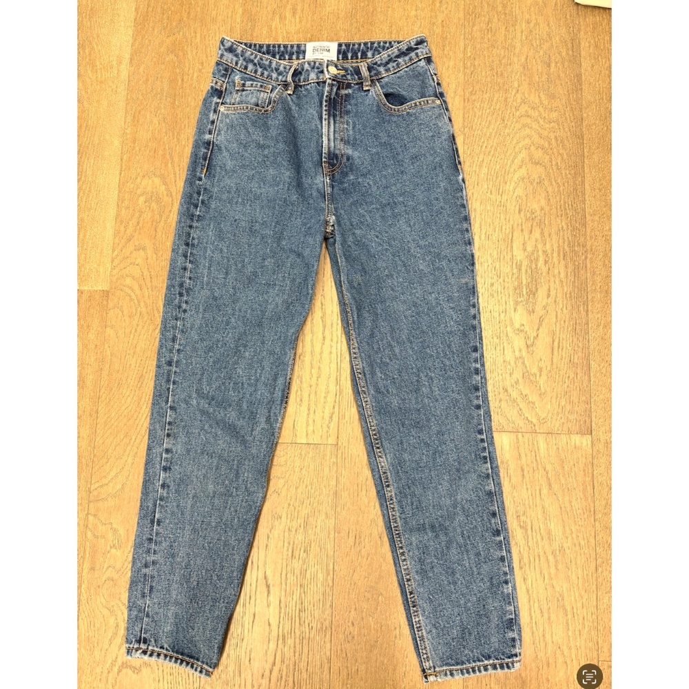 ZARA-Mom Jeans (US  Size 4)